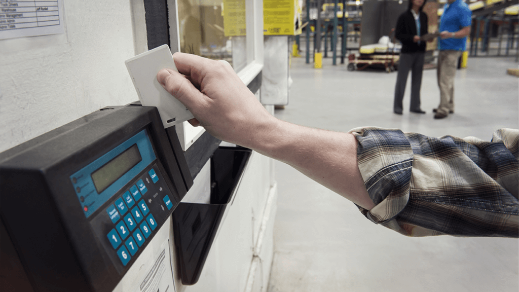 Seu negócio em conformidade com a legislação! Aprenda o que a legislação diz sobre onde deve ficar o relógio eletrônico de ponto